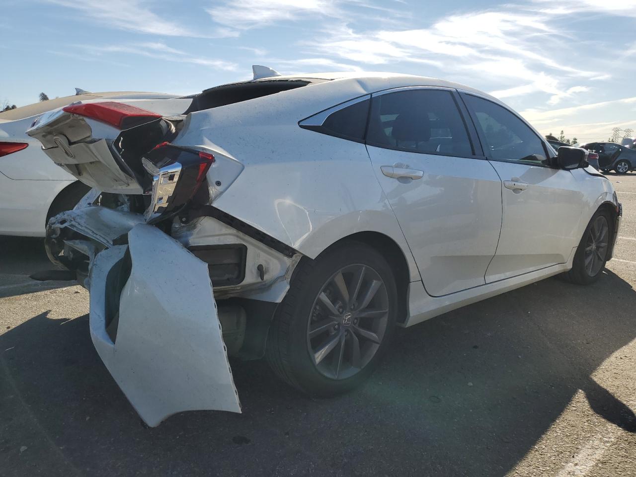 Изображение 3 2019 HONDA CIVIC EX 2019 с VIN 19XFC1F32KE204804
