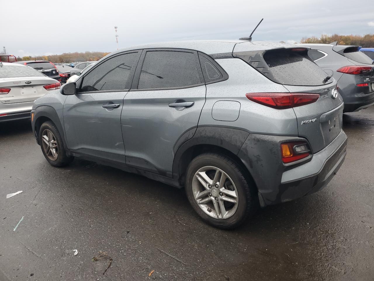 Image 2 of 2020 HYUNDAI KONA SE 2020 with VIN KM8K1CAA0LU590353