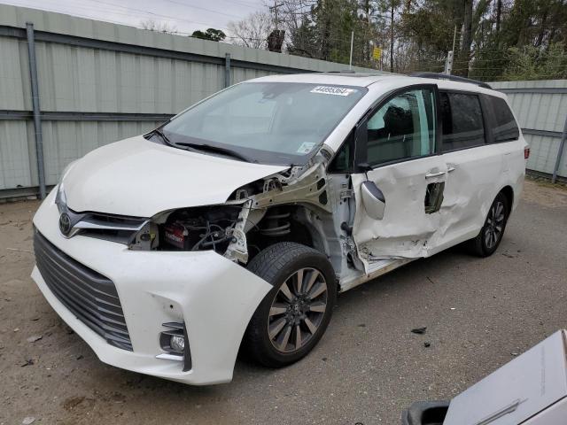 2019 TOYOTA SIENNA XLE 2019 image