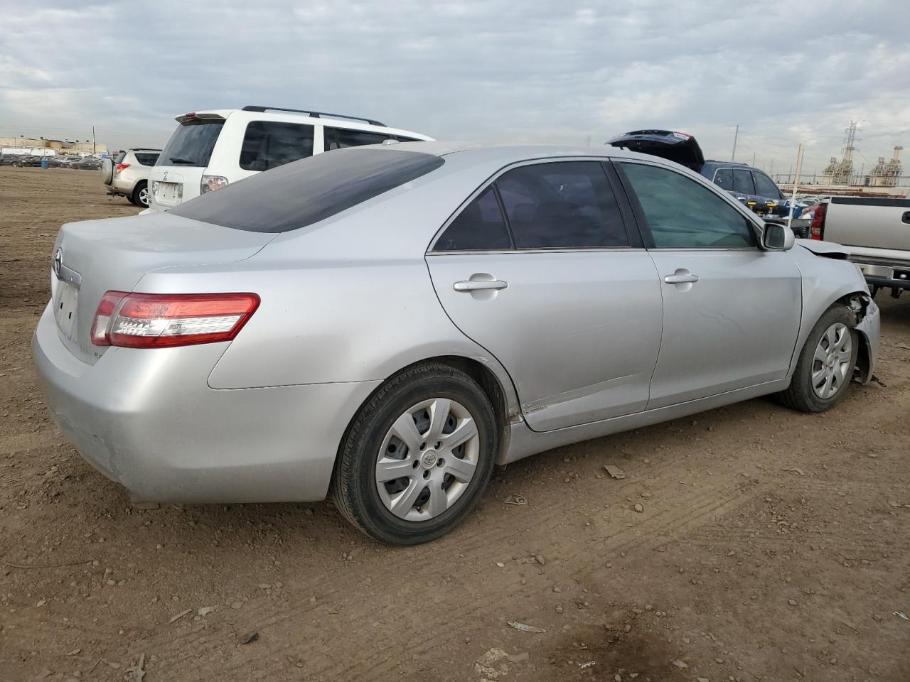 Image 3 of 2011 TOYOTA CAMRY BASE 2011 with VIN 4T1BF3EKXBU180825