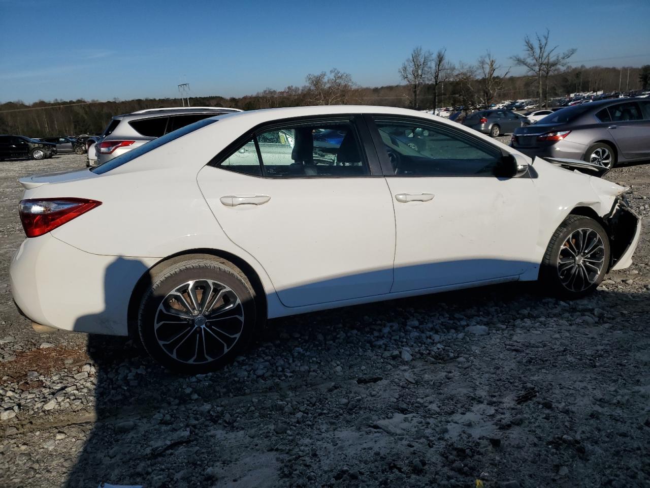 Image 3 of 2014 TOYOTA COROLLA L 2014 with VIN 2T1BURHE7EC109425