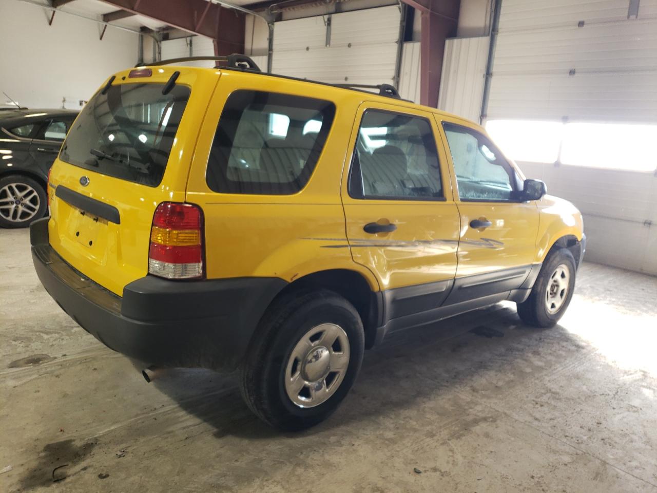 Изображение 3 2003 FORD ESCAPE XLS 2003 с VIN 1FMYU92143KD42606