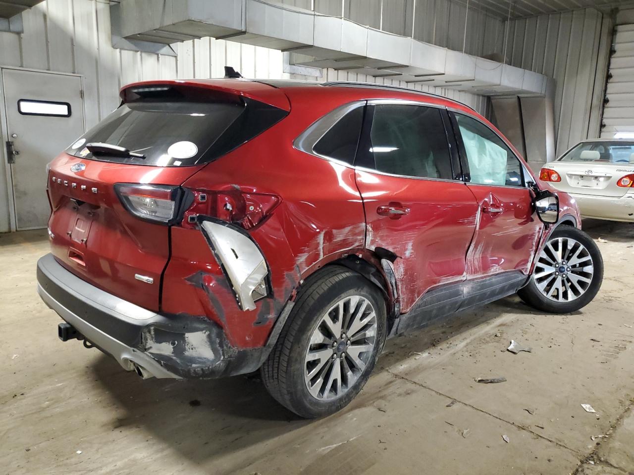 Изображение 3 2020 FORD ESCAPE TITANIUM 2020 с VIN 1FMCU9J91LUA70439