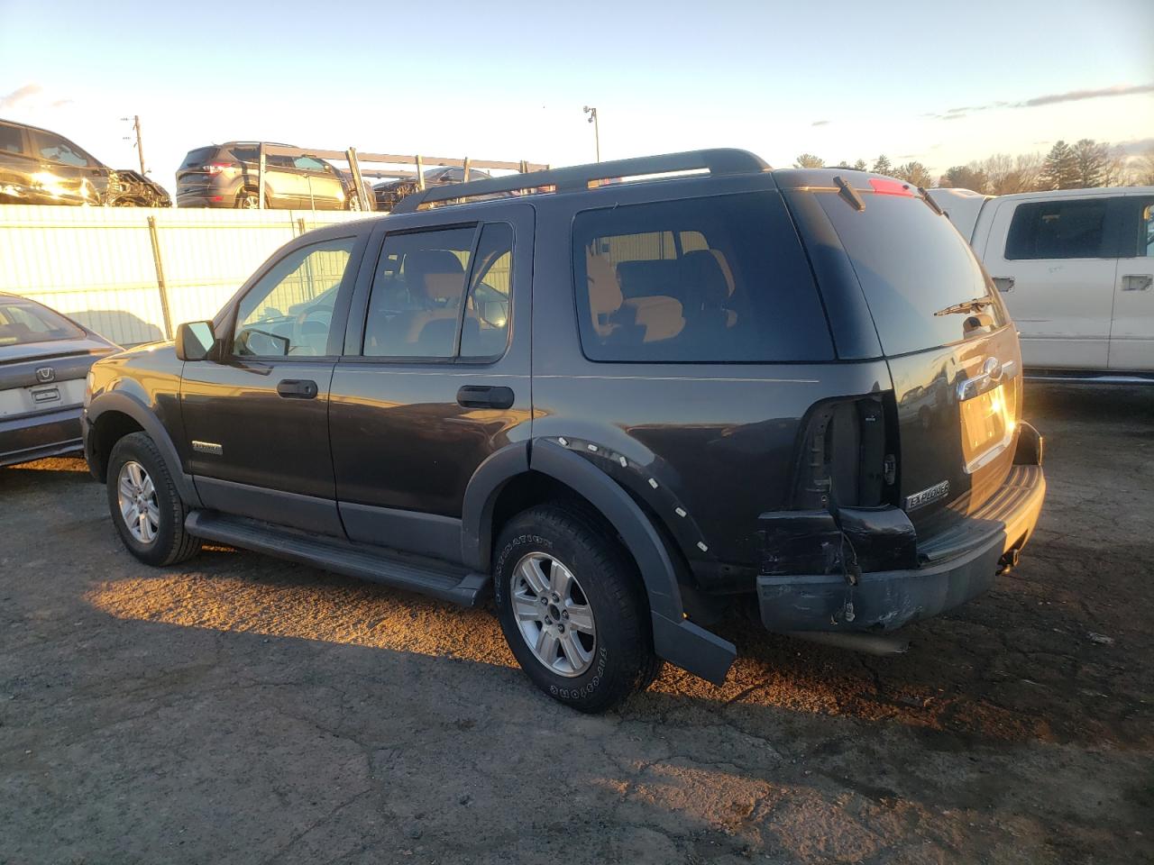 Obraz 2 z 2006 FORD EXPLORER XLT 2006 z VIN 1FMEU73E26UA71305