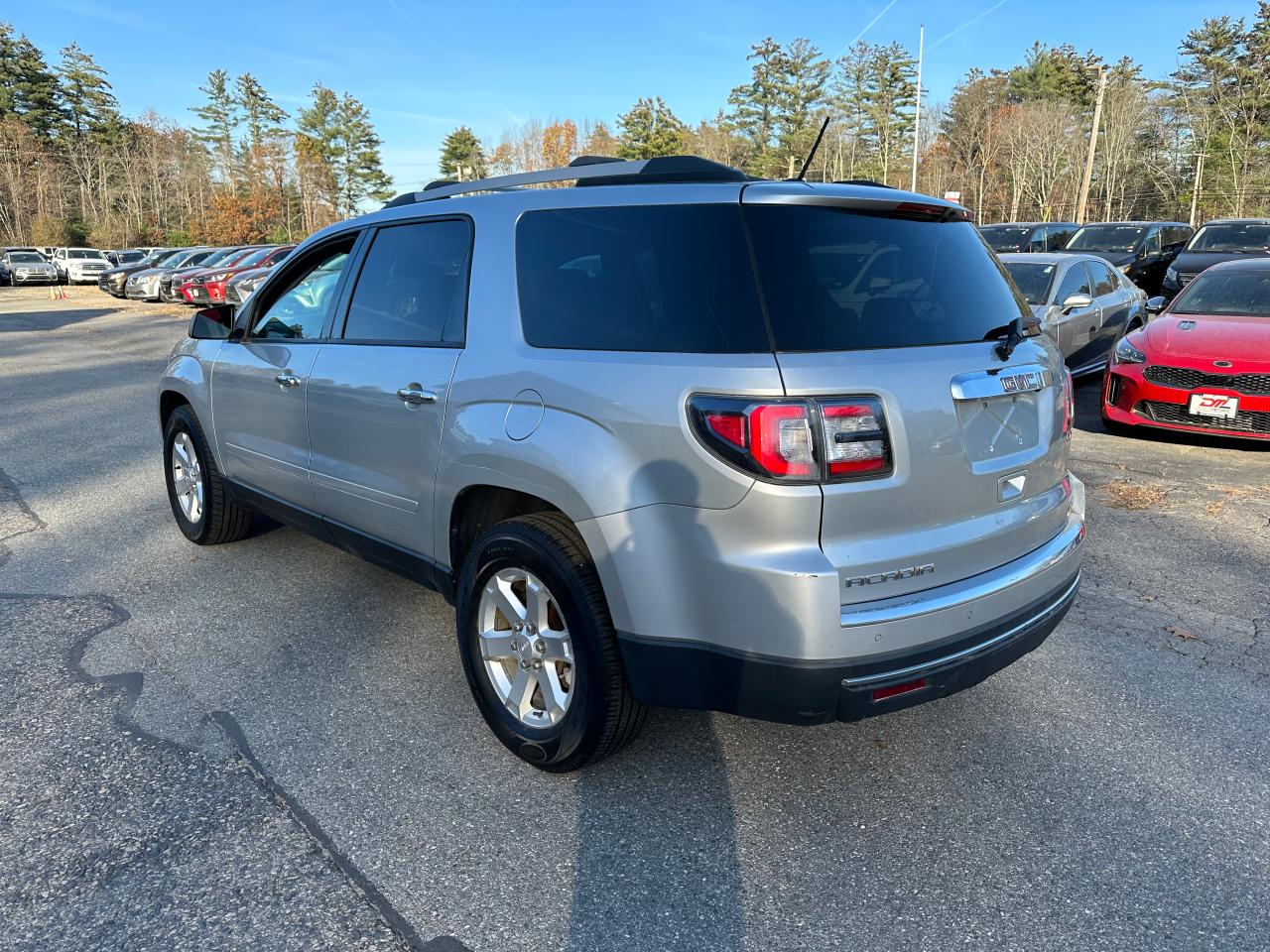 Obraz 3 z 2015 GMC ACADIA SLE 2015 z VIN 1GKKVPKD5FJ213679