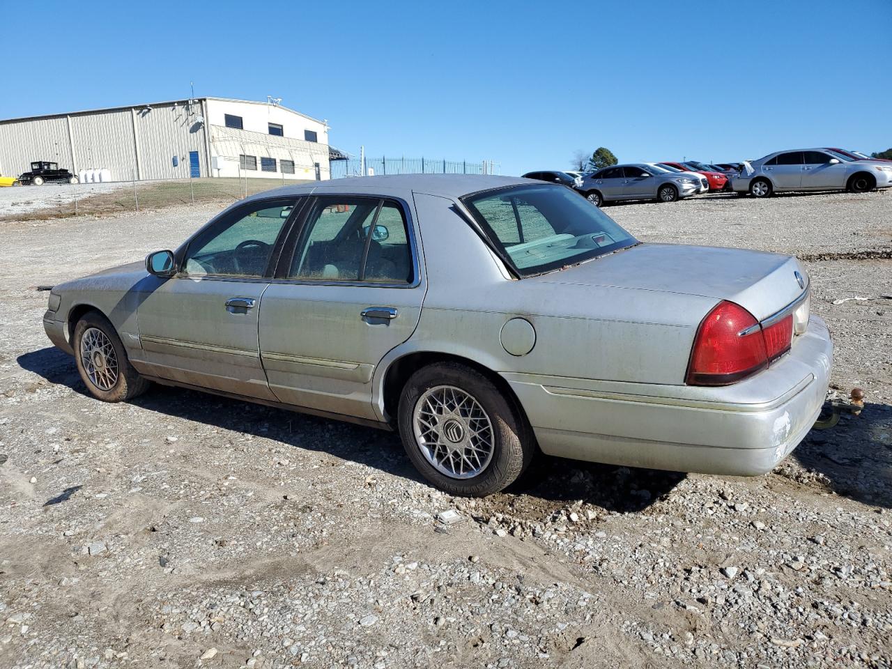 Obraz 2 z 2001 MERCURY GRAND MARQUIS GS 2001 z VIN 2MEFM74W21X654439