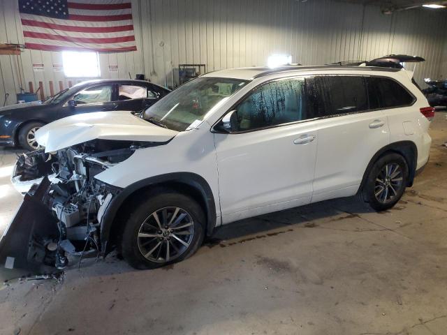 Image 1 of 2018 TOYOTA HIGHLANDER SE 2018 with VIN 5TDJZRFH0JS551040