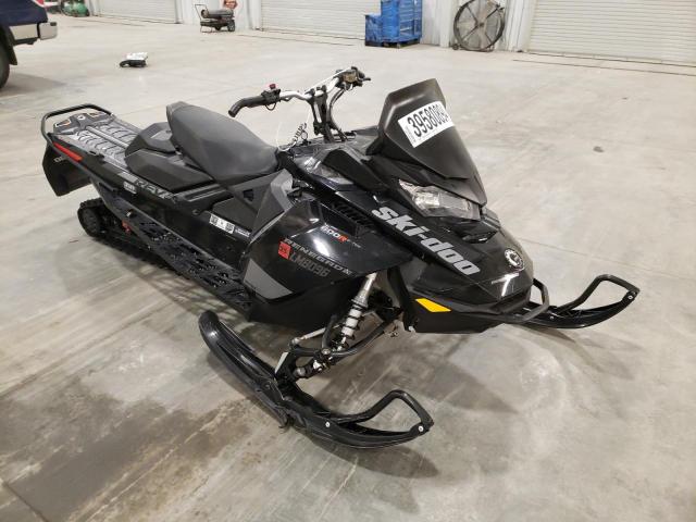 Изображение 2020 SKI DOO RENEGADE 2020