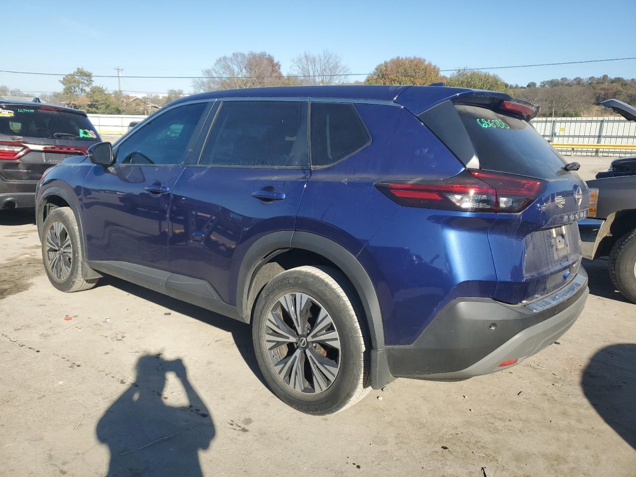 Изображение 2 2022 NISSAN ROGUE SV 2022 с VIN 5N1BT3BA9NC686788