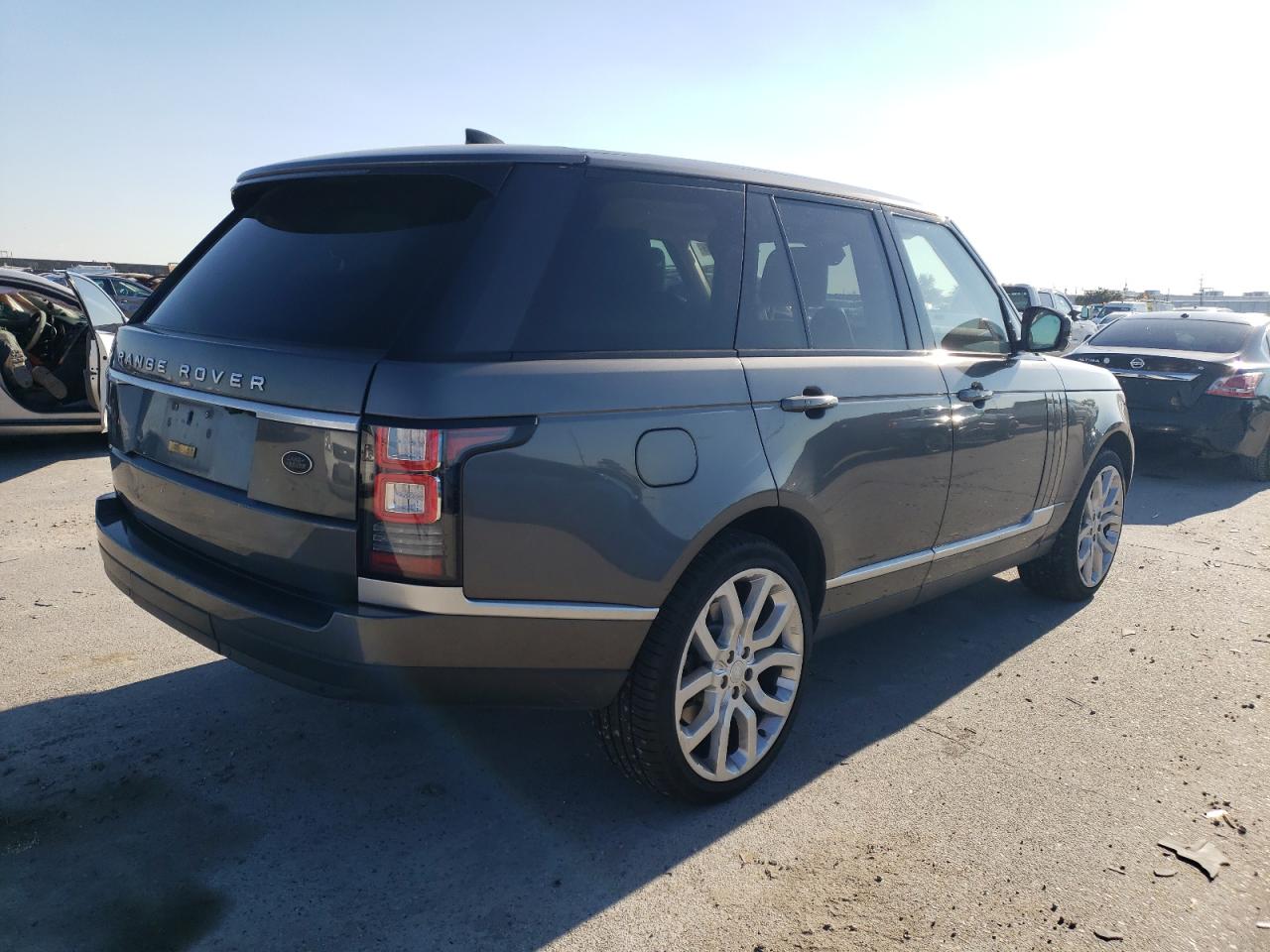 Obraz 3 z 2017 LAND ROVER RANGE ROVER SUPERCHARGED 2017 z VIN SALGS2FE2HA351725