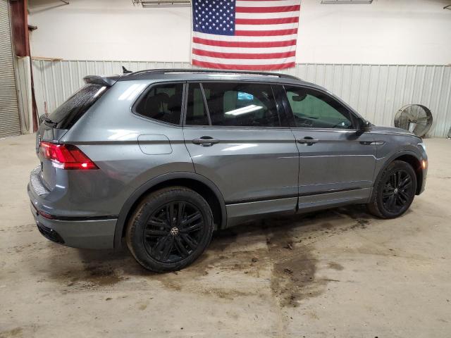 Изображение 3 2022 VOLKSWAGEN TIGUAN SE R-LINE BLACK 2022 с VIN 3VVCB7AX9NM097698