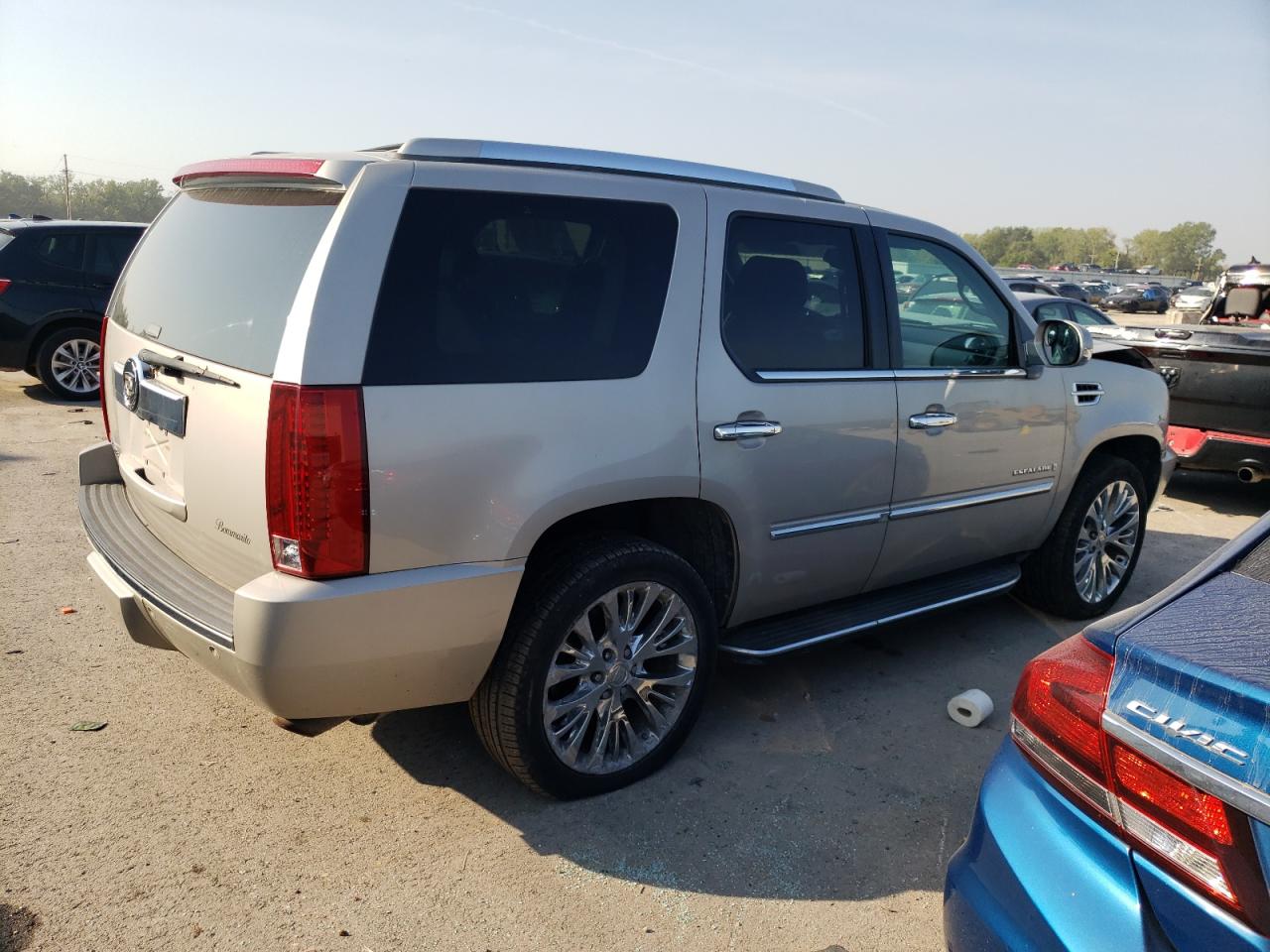 Изображение 3 2007 CADILLAC ESCALADE LUXURY 2007 с VIN 1GYFK63807R353573