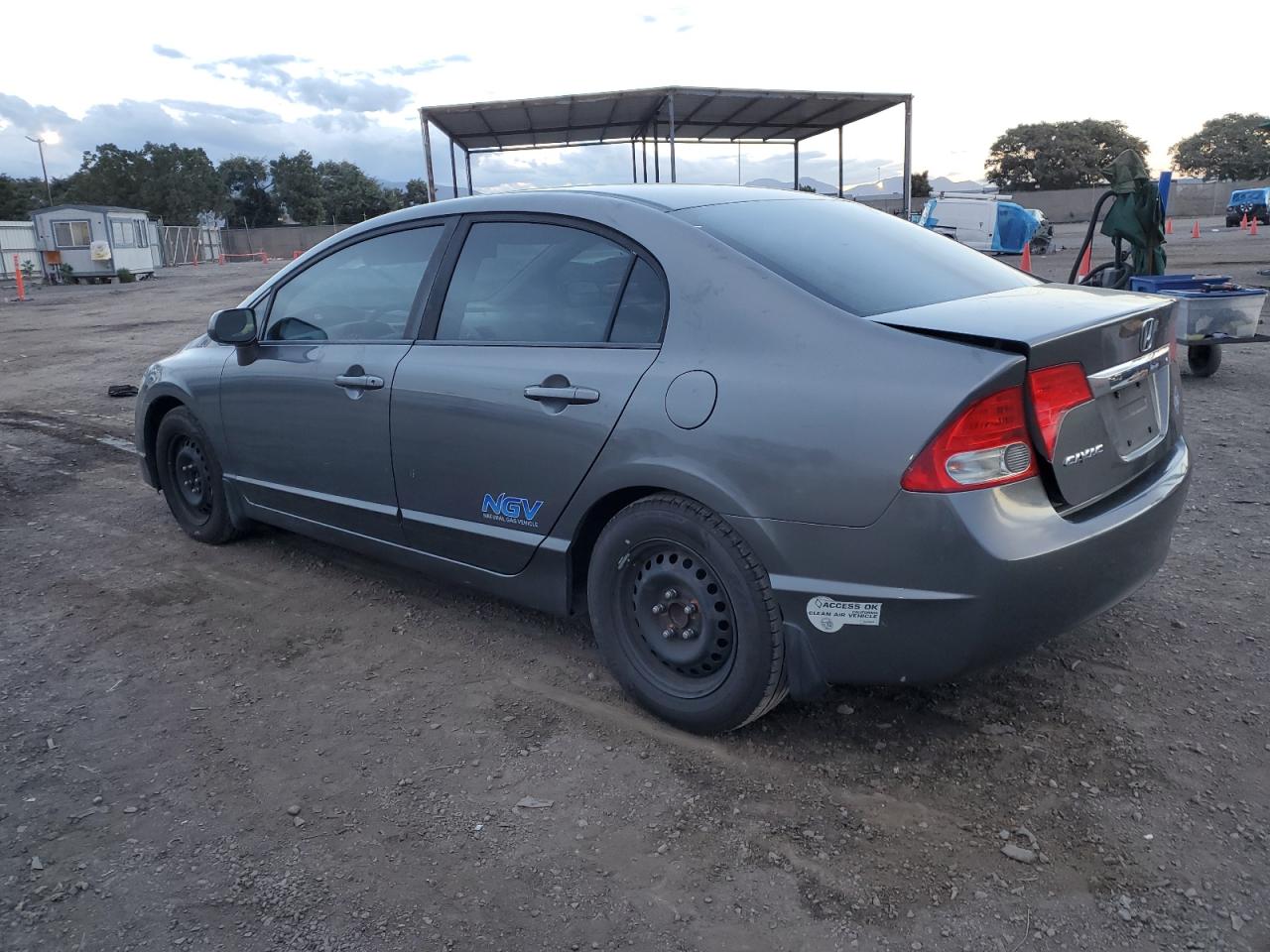 Obraz 2 z 2010 HONDA CIVIC GX 2010 z VIN 19XFA4F59AE000685