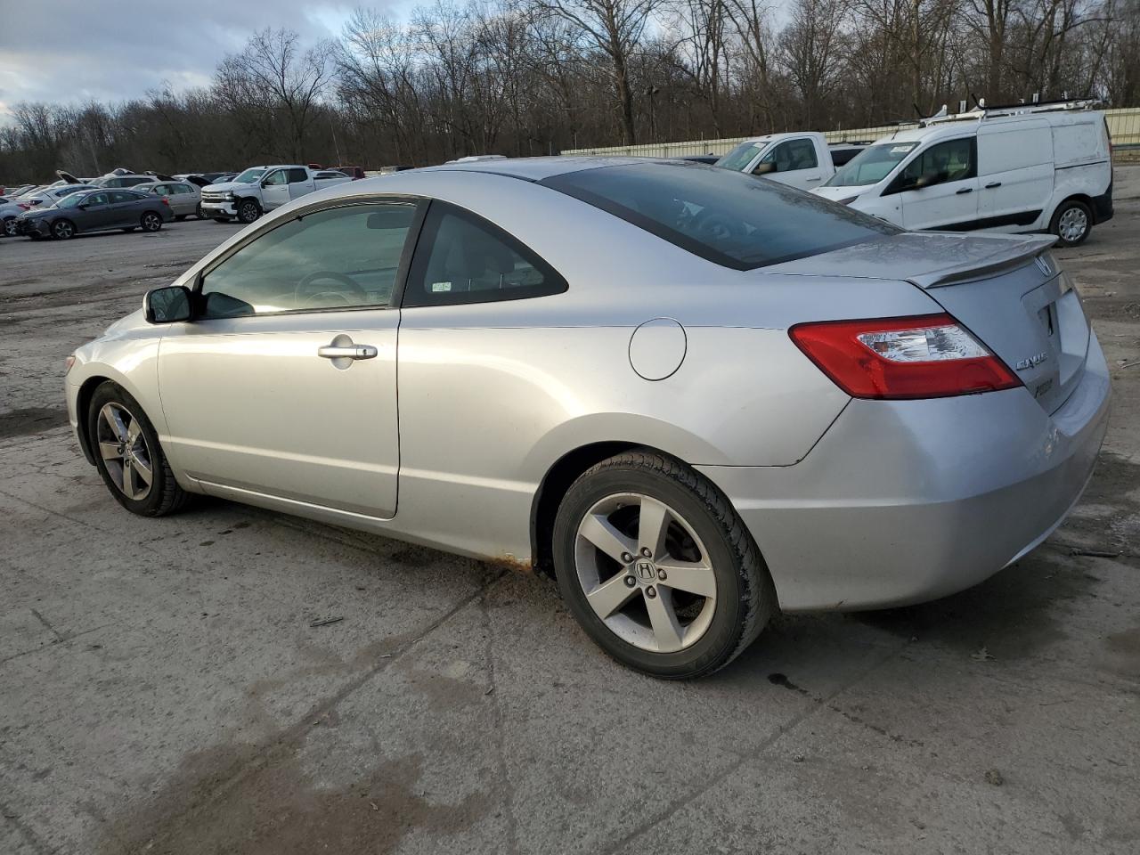 Image 2 of Honda Civic Exl 2008 with VIN 2HGFG12938H578237