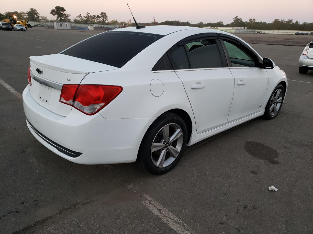Image 3 of 2014 CHEVROLET CRUZE LT 2014 with VIN 1G1PE5SB0E7319062
