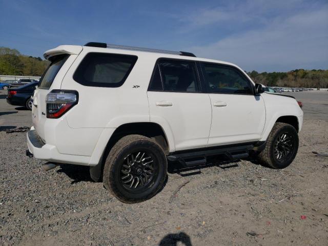 Obraz 3 z 2020 TOYOTA 4RUNNER SR5 2020 z VIN JTEZU5JR8L5217272