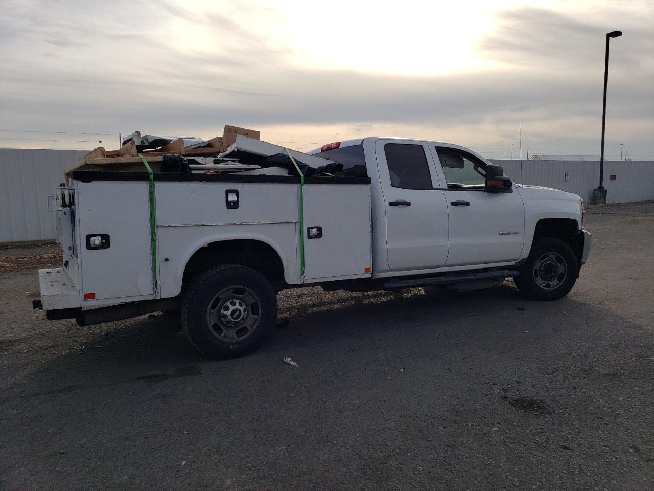 Изображение 3 2017 CHEVROLET SILVERADO C2500 HEAVY DUTY 2017 с VIN 1GB2CUEY0HZ372553