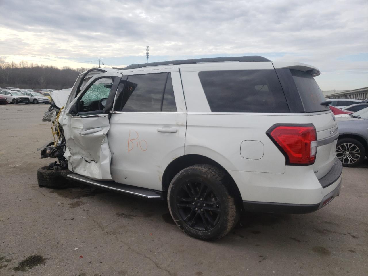 Изображение 2 2023 FORD EXPEDITION XLT 2023 с VIN 1FMJU1J84PEA01423