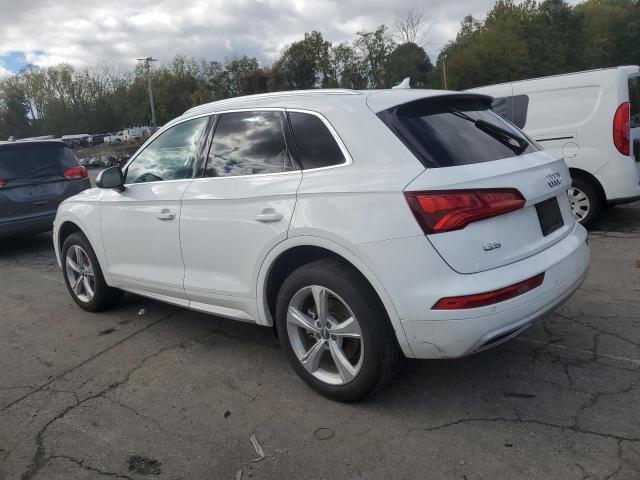 Obraz 2 z 2020 AUDI Q5 PREMIUM 2020 z VIN WA1ANAFY6L2064152
