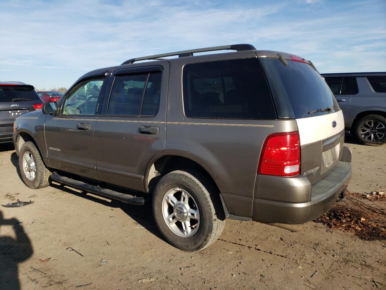 Obraz 2 z 2004 FORD EXPLORER XLT 2004 z VIN 1FMZU73E04UC11074