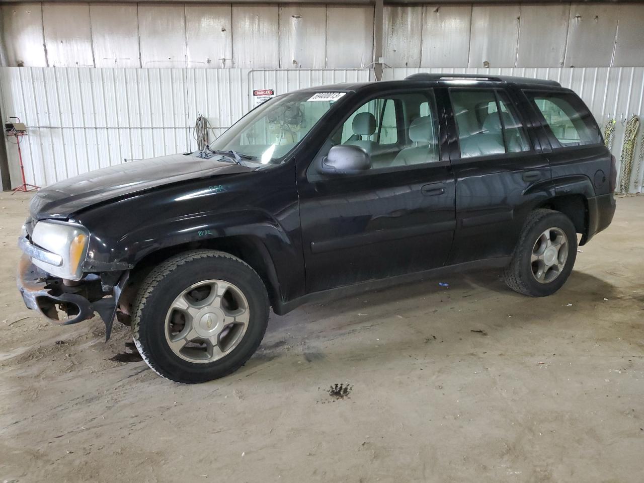 Image 1 of 2008 CHEVROLET TRAILBLAZER LS 2008 with VIN 1GNDT13S282104699