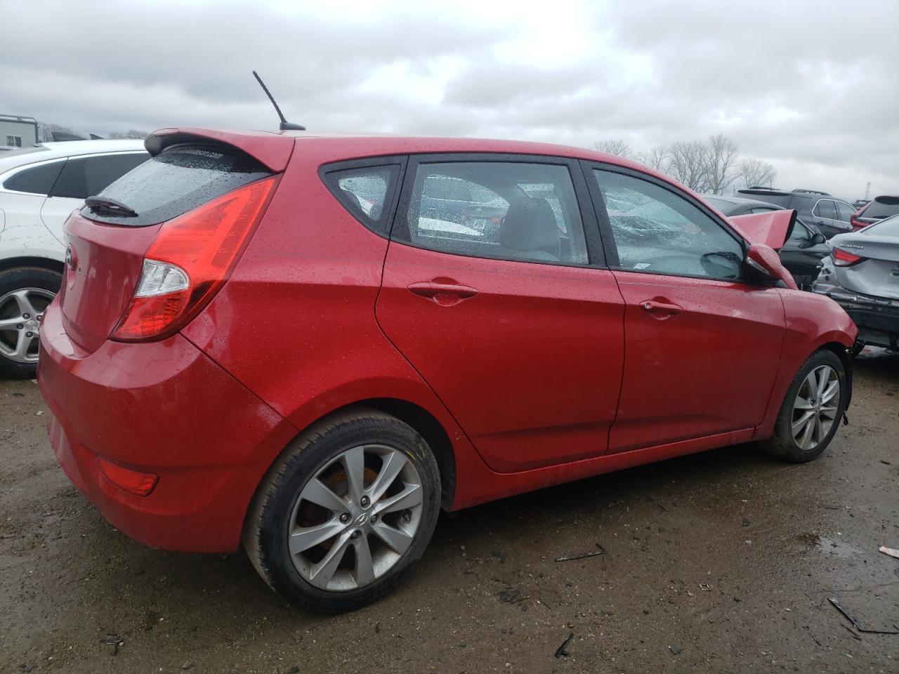 Image 3 of 2013 HYUNDAI ACCENT GLS 2013 with VIN KMHCU5AE2DU075107
