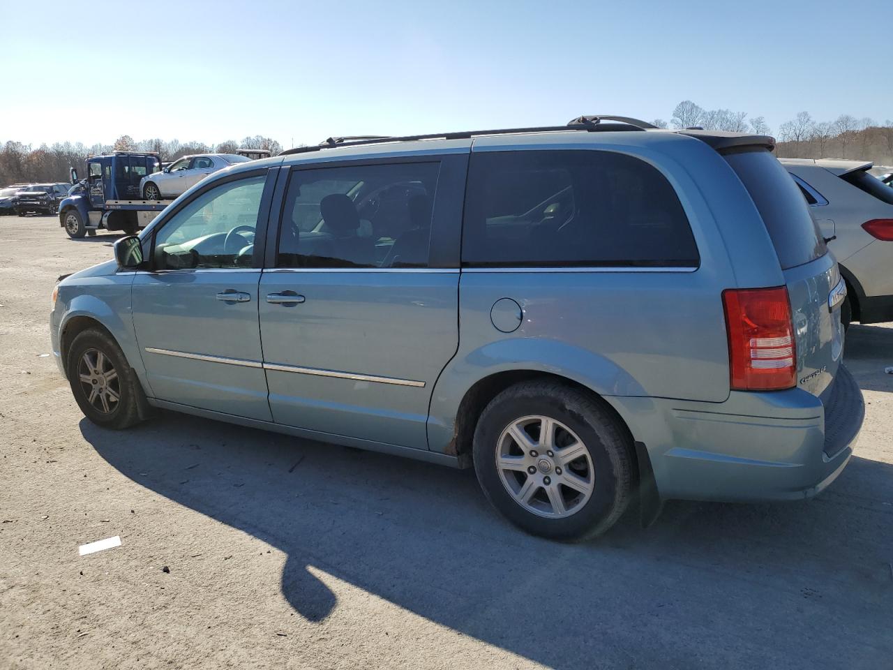 Image 2 of 2010 CHRYSLER TOWN & COUNTRY TOURING 2010 with VIN 2A4RR5D16AR153710