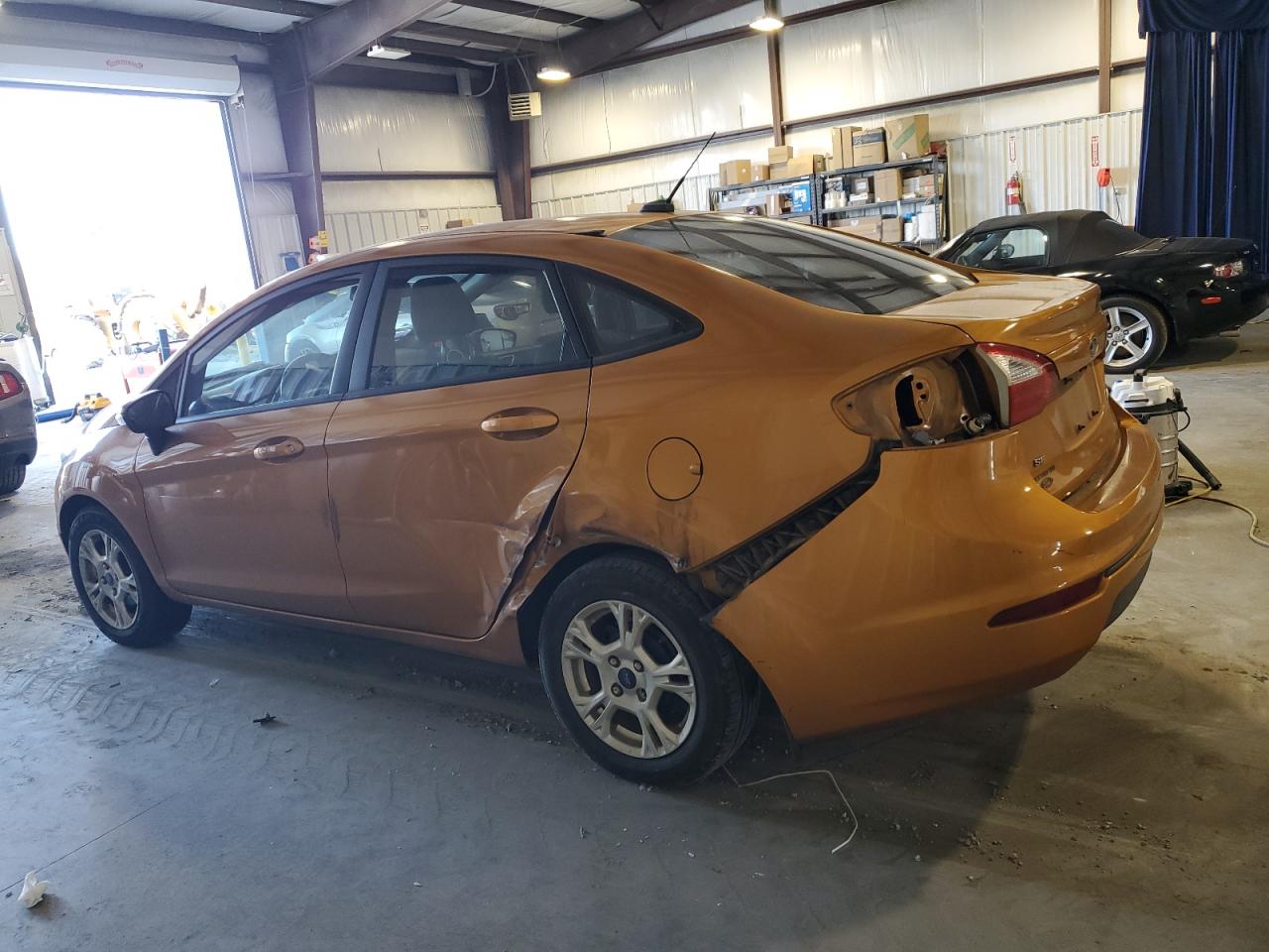 Изображение 2 2016 FORD FIESTA SE 2016 с VIN 3FADP4BJ1GM103144