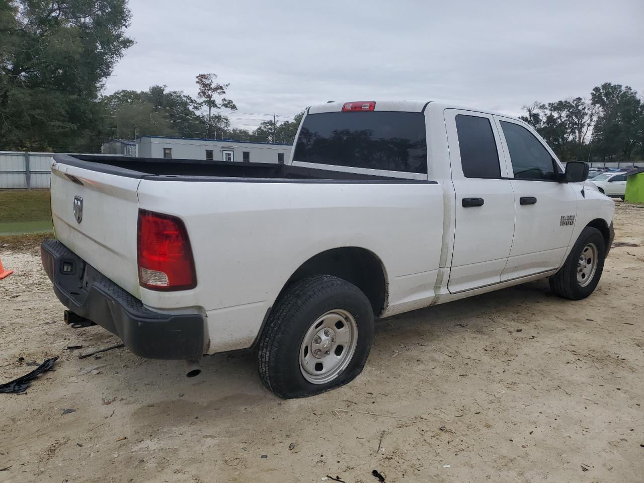 Obraz 3 z 2015 RAM 1500 ST 2015 z VIN 1C6RR6FGXFS580785
