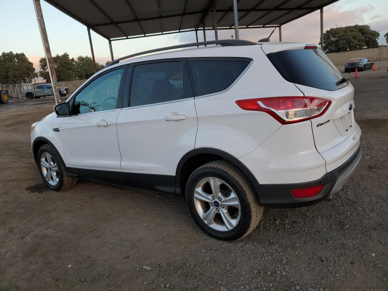 Изображение 2 2014 FORD ESCAPE SE 2014 с VIN 1FMCU0GX1EUB47251