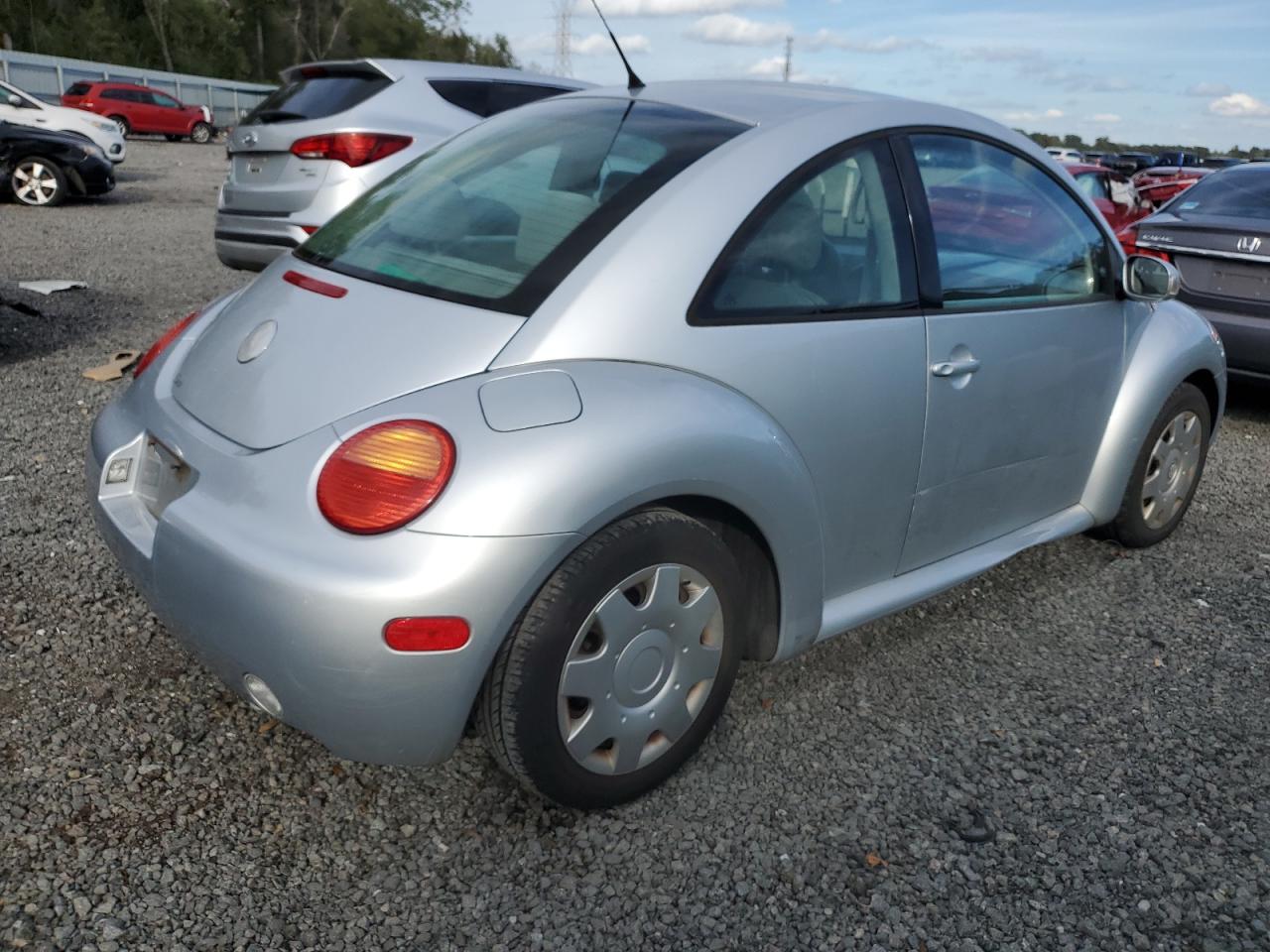 Image 3 of 2005 VOLKSWAGEN NEW BEETLE GL 2005 with VIN 3VWBK31C05M402065
