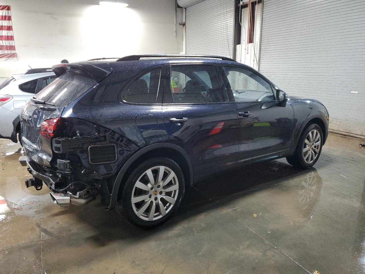 Obraz 3 z 2016 PORSCHE CAYENNE  2016 z VIN WP1AF2A24GKA45549