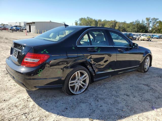 Obraz 3 z 2013 MERCEDES-BENZ C-CLASS 250 2013 z VIN WDDGF4HB4DR267241