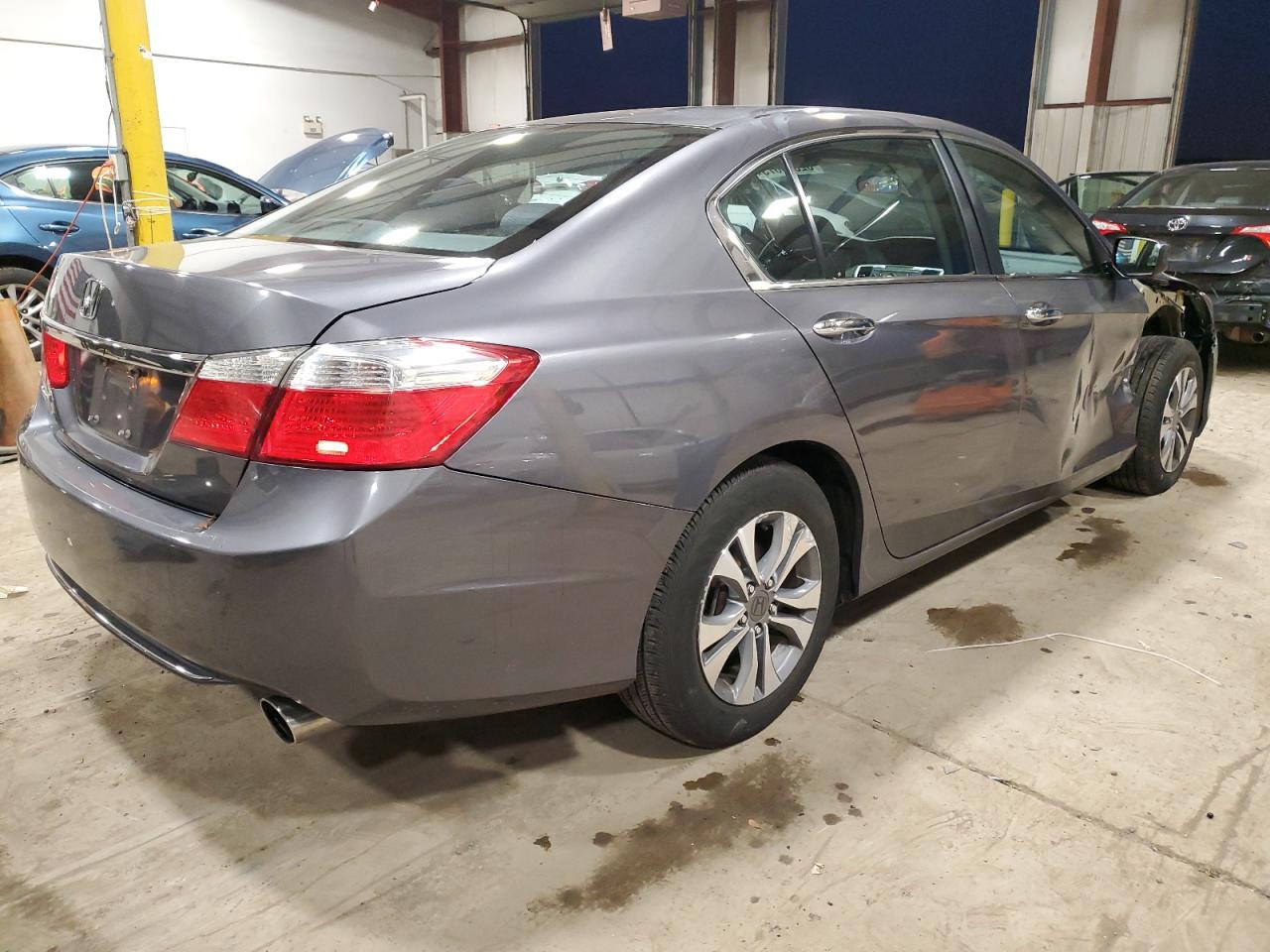 Изображение 3 2014 HONDA ACCORD LX 2014 с VIN 1HGCR2F31EA165140