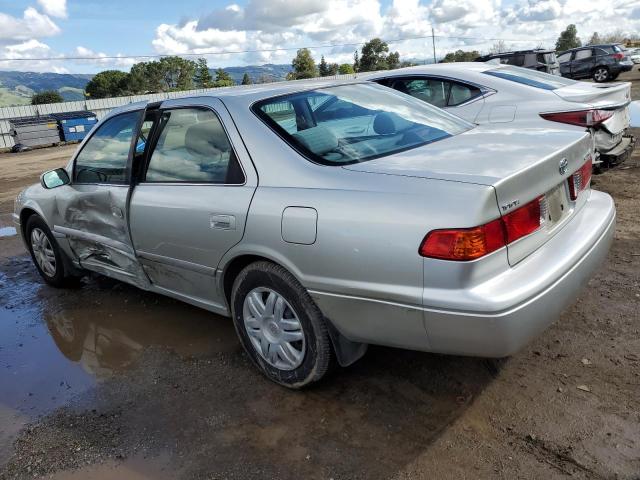 Изображение 2 2000 TOYOTA CAMRY CE 2000 с VIN JT2BG22K4Y0457042
