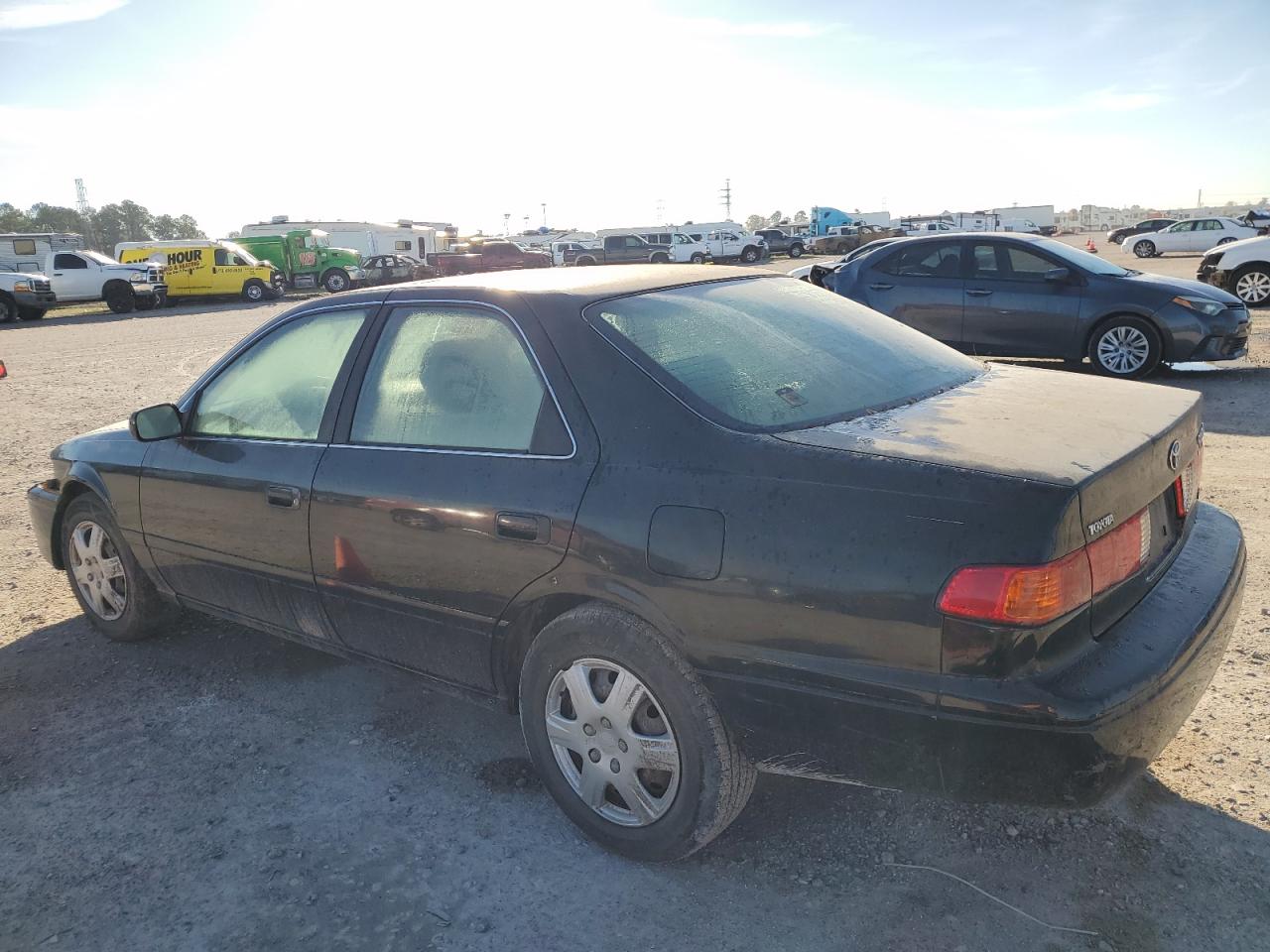 Obraz 2 z 2001 TOYOTA CAMRY CE 2001 z VIN JT2BF22K910291738