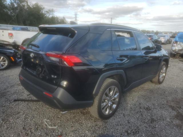 Изображение 3 2023 TOYOTA RAV4 XLE PREMIUM 2023 с VIN JTMC1RFV8PD102053