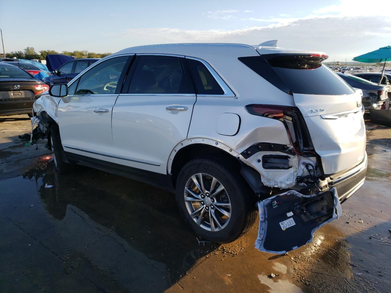 Image 2 of 2022 CADILLAC XT5 PREMIUM LUXURY 2022 with VIN 1GYKNCR44NZ118602