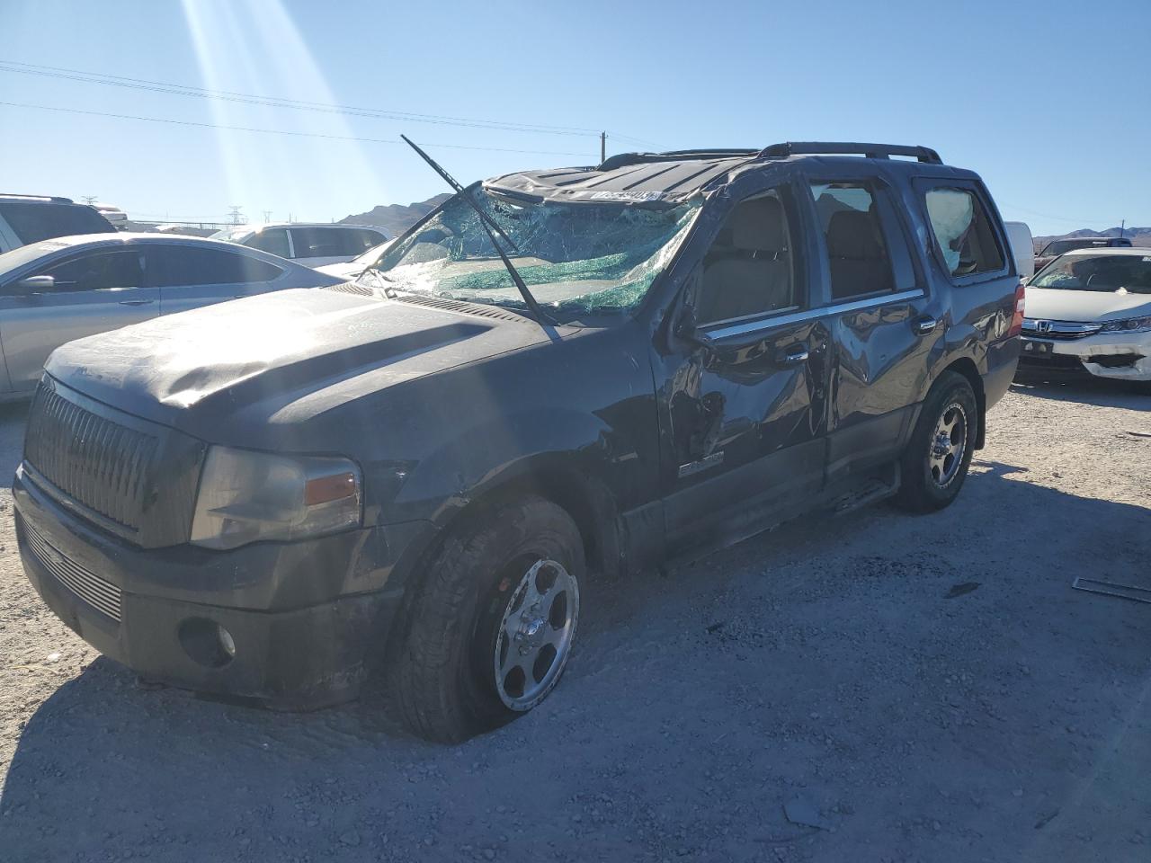 Image 1 of 2007 FORD EXPEDITION XLT 2007 with VIN 1FMFU16507LA03525