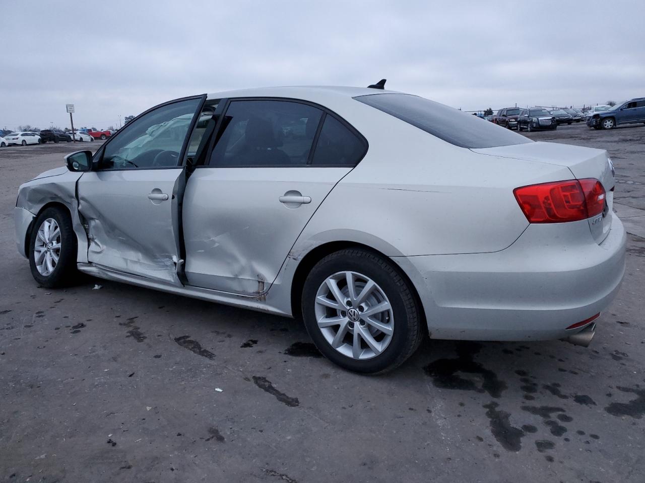 Obraz 2 z 2011 VOLKSWAGEN JETTA SE 2011 z VIN 3VWDZ7AJ8BM332644
