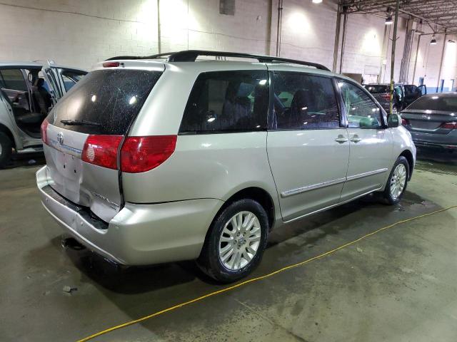 Obraz 3 z 2010 TOYOTA SIENNA XLE 2010 z VIN 5TDDK4CC5AS030022