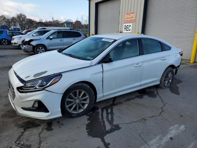 Obraz 1 z 2019 HYUNDAI SONATA SE 2019 z VIN 5NPE24AF7KH775038