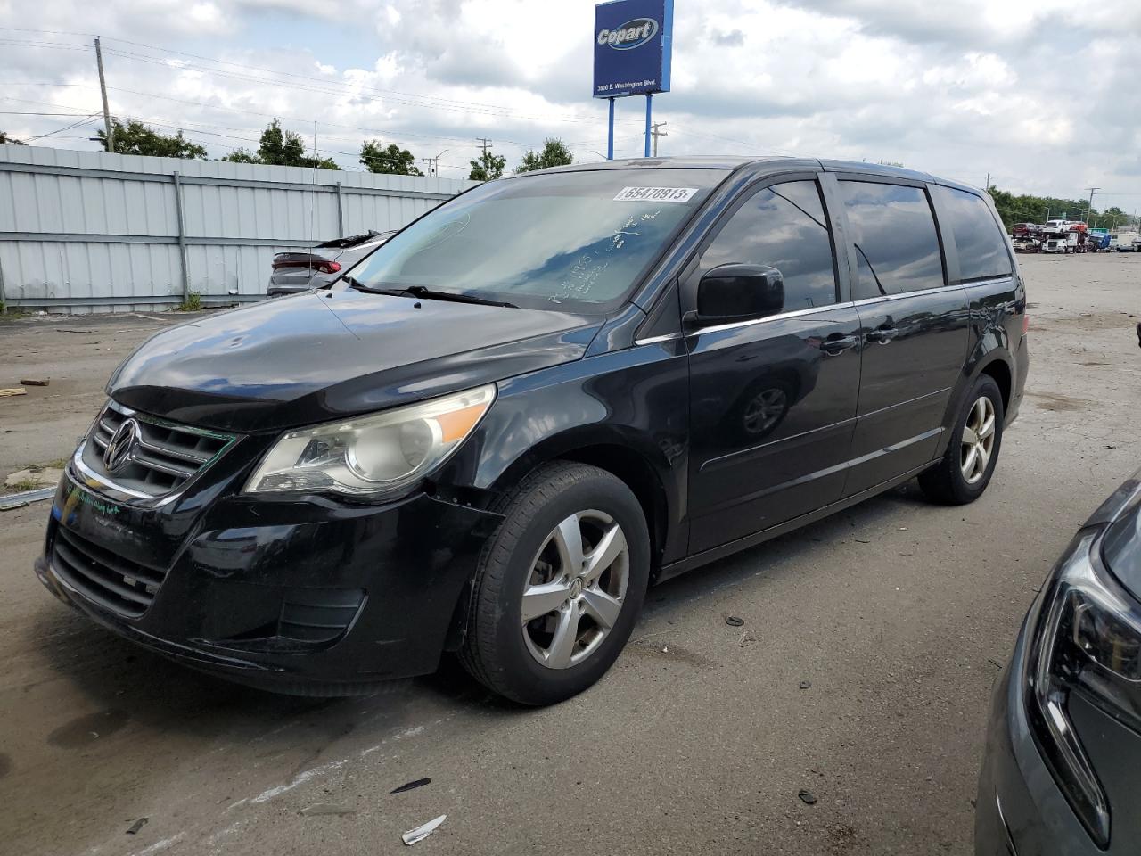 2010 VOLKSWAGEN ROUTAN SE 2010 image