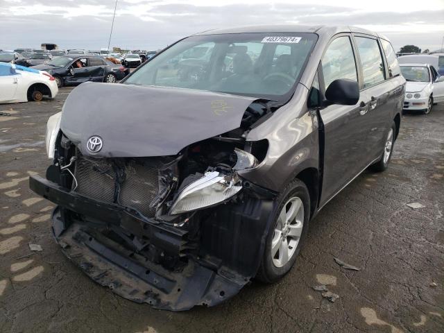 2014 TOYOTA SIENNA  2014 image