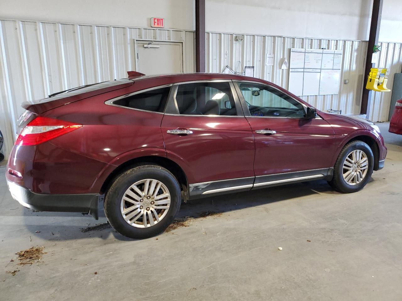Image 3 of Honda Crosstour Ex 2014 with VIN 5J6TF3H32EL001646