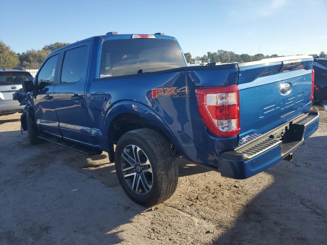 Obraz 2 z 2022 FORD F150 SUPERCREW 2022 z VIN 1FTFW1E59NFC39618