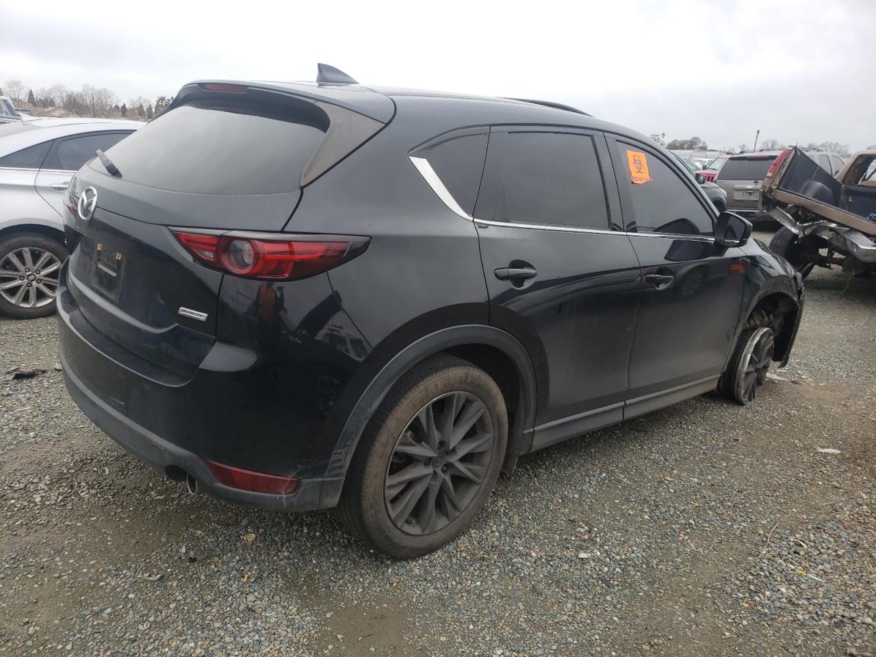 Image 3 of 2019 MAZDA CX-5 GRAND TOURING 2019 with VIN JM3KFADMXK1523654