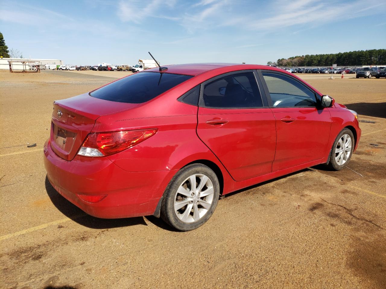 Image 3 of 2014 HYUNDAI ACCENT GLS 2014 with VIN KMHCU4AE1EU761702