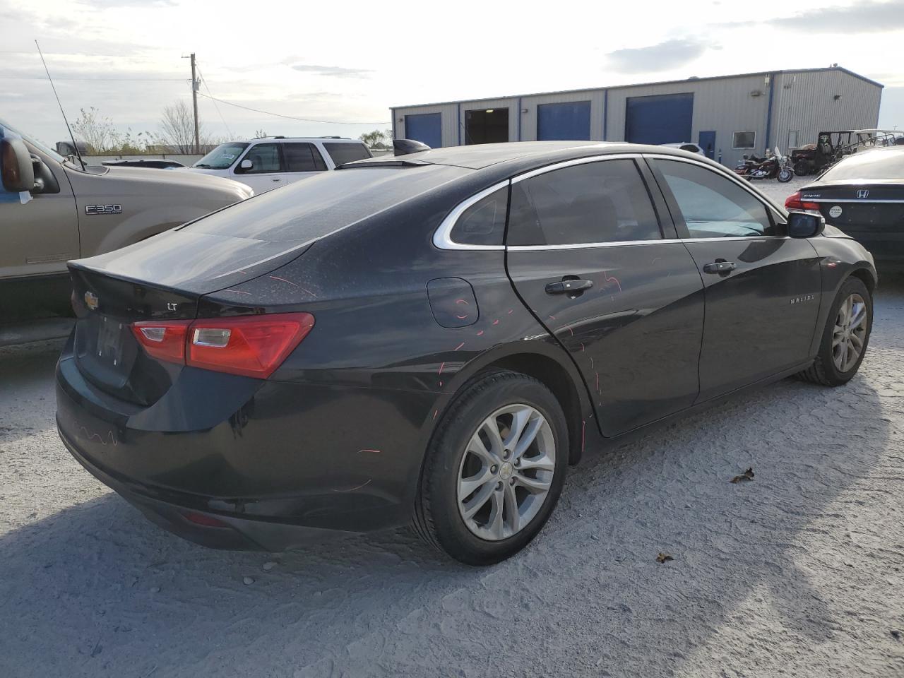 Image 3 of 2018 CHEVROLET MALIBU LT 2018 with VIN 1G1ZD5ST8JF273887