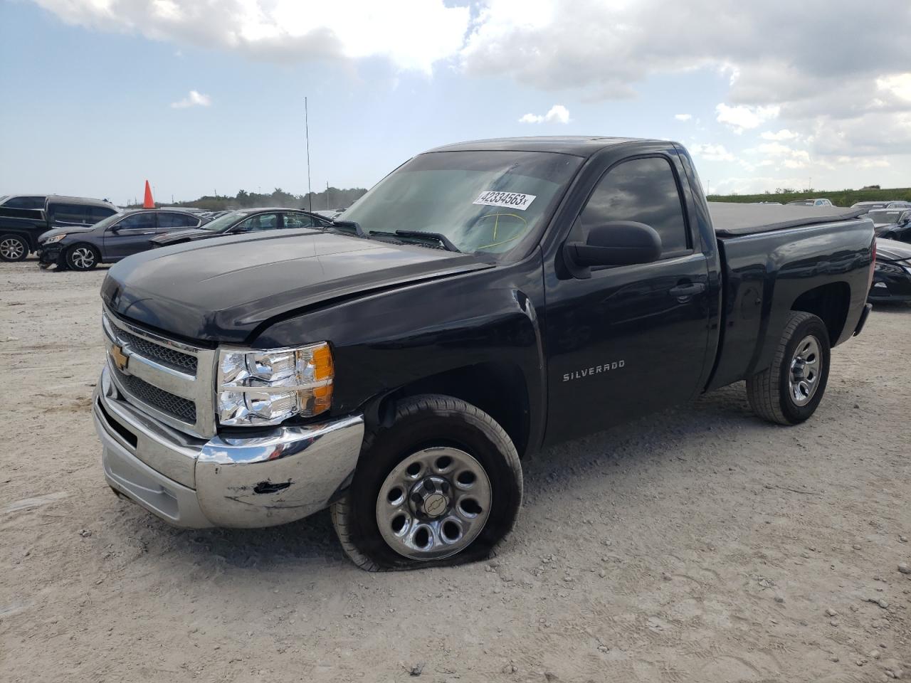 Obraz 1 z 2013 CHEVROLET SILVERADO C1500 2013 z VIN 1GCNCPEX0DZ152017